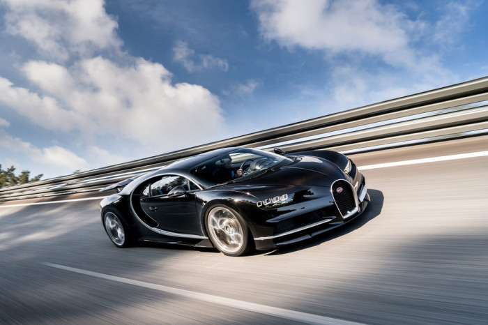 8. Bugatti Chiron - $ 2,5 млн