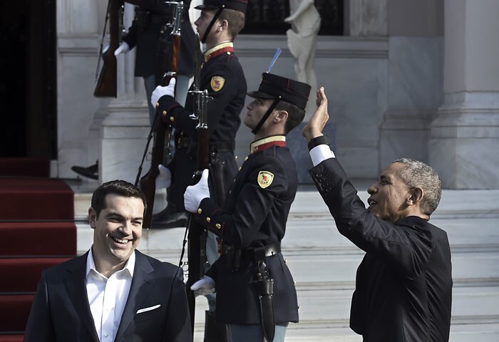 Барак Обама во время своего визита в Афины в рамках прощального турне