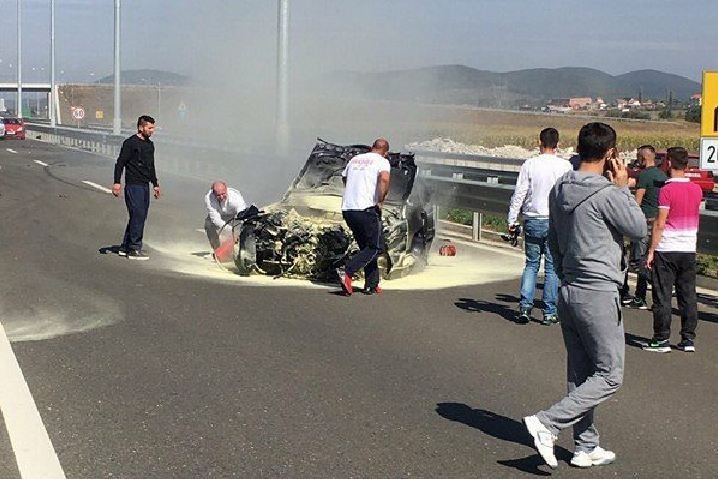  Дрэг-рейсинг в Косово закончился аварией