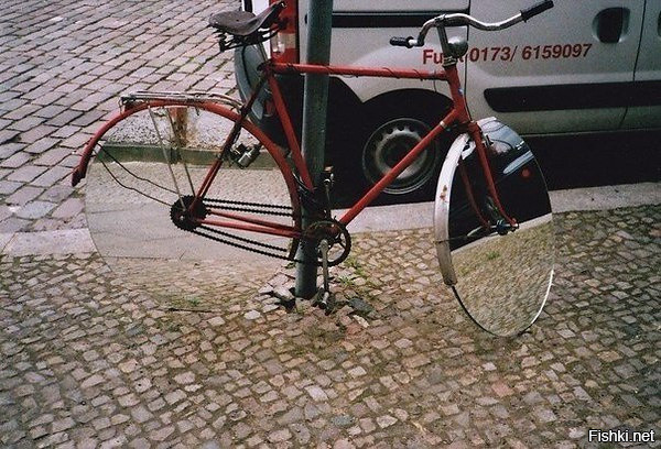 Велосипед с зеркальными колёсами