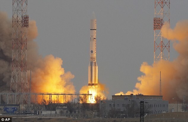 Россия начинает разработку сверхтяжелой ракеты для создания станции на Луне