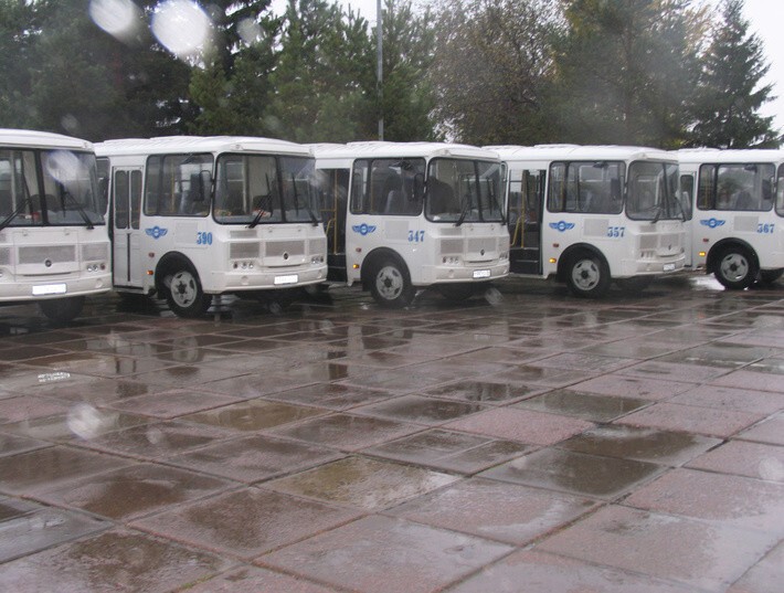 6. В муниципалитеты Псковской и Омской областей поступили 17 новых автобусов