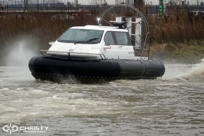 11. Компания Christy Hovercraft разработала и испытала новую модель СВП