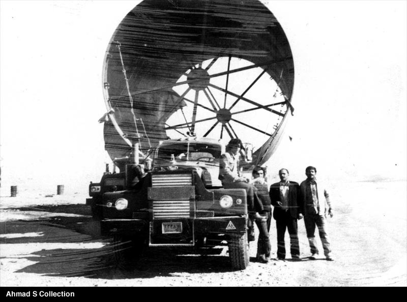Дядя Ахмада и его Mack B 1967 года. Эти модели были изгатовлены в Иране заводом Mack Trucks Iran-Kaveh до революции в 1979 году.