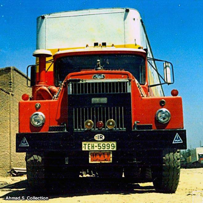 В начале 1960-х машины семьи Ахмада получили разрешение ходить на Европу, в частности на Германию, по этому на Маках появились двойные номера.