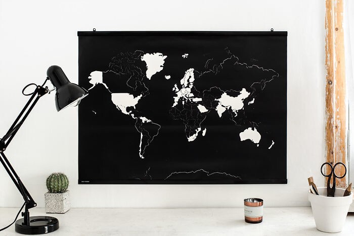 Карта мира из стикеров, чтобы отмечать места, где вы были