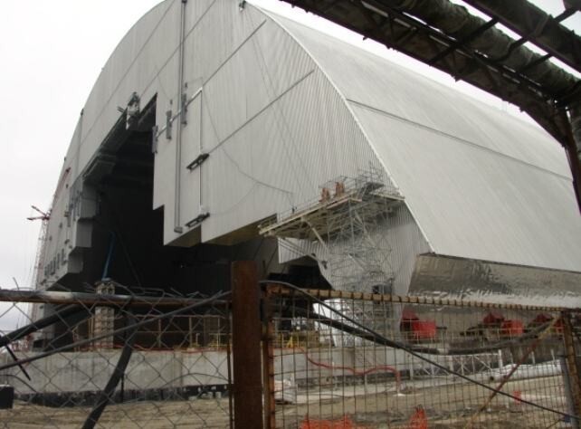 Как установят новый саркофаг в Чернобыле