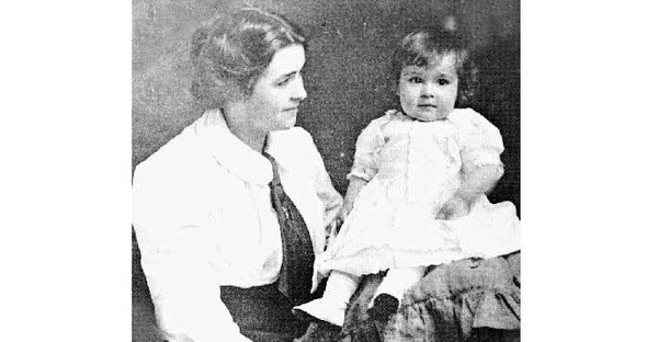 Кейт Филипс  и ее дочь Элен
