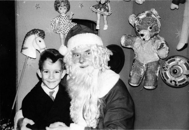 Фото с Санта-Клаусом из прошлого, которые заставят бояться этого мужика с бородой из ваты