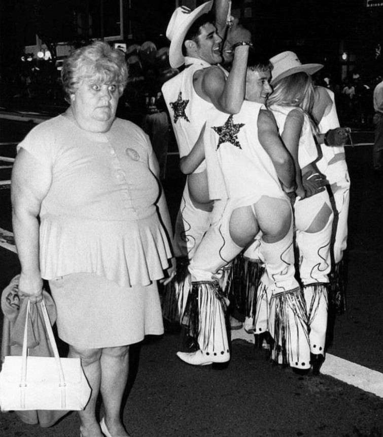 На празднике-карнавале "Жирный вторник" (он же "Блинный день") в Сиднее, 1994 год  