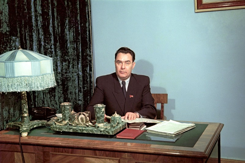 В 1954 г. по предложению Н. С. Хрущева Брежнев был переведен в Казахстан, где сначала работал вторым, а с 1955 г. — первым секретарем компартии республики.
