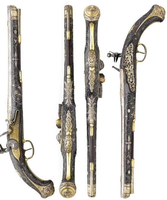 Голландская пара пистолетов, 18 век,  флинтлок. 