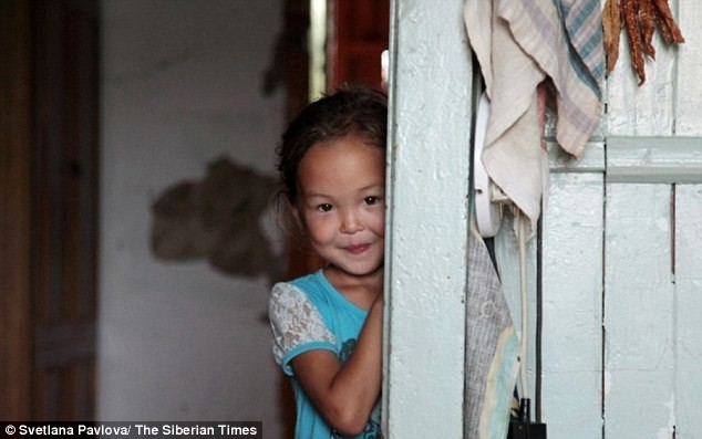 Четырехлетняя кроха потерялась в бескрайней тайге и проплутала там 12 дней