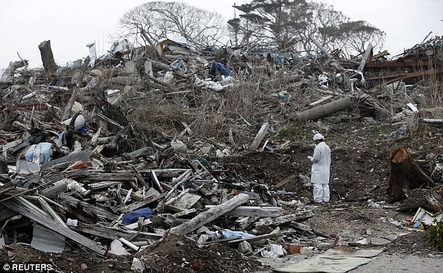 Родители все еще ищут своих детей, пропавших во время трагедии в Фукусиме