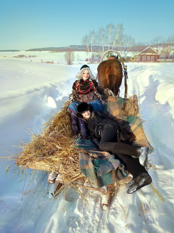 Настоящая славянская красота в зимних фотографиях российского фотографа