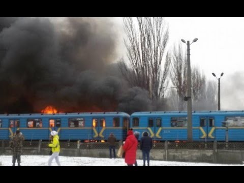 Крупный пожар в на рынке в Киеве 