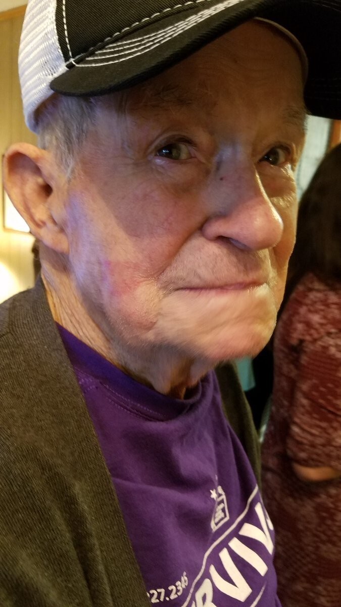 Тейлор Свифт устроила рождественский сюрприз своему 96-летнему фанату