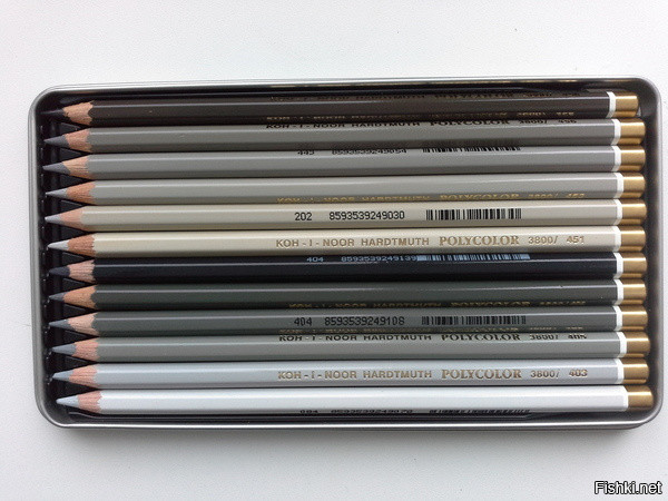 Купил в Питере набор цветных карандашей