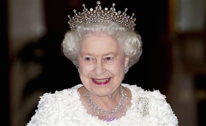 Королева Елизавета помещена под "домашний арест" после Рождественского послания