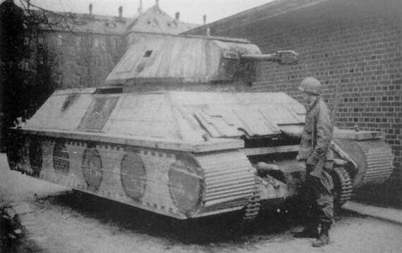 Германия в роли Урфина Джюса и её деревянные танки