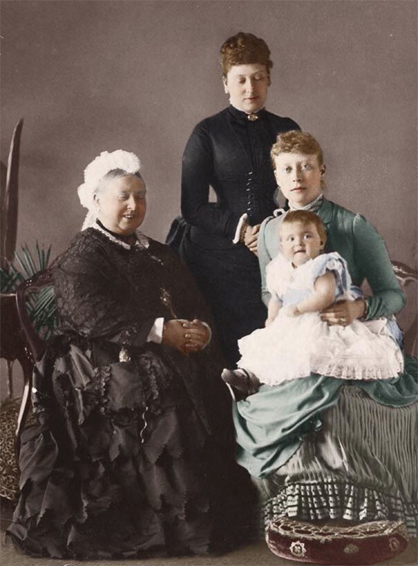 4 поколения — от королевы Виктории до принцессы Алисы