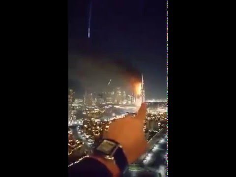 Горит небоскреб в Дубае на Новый год! Fire At The Address Downtown Hotel In Dubai 