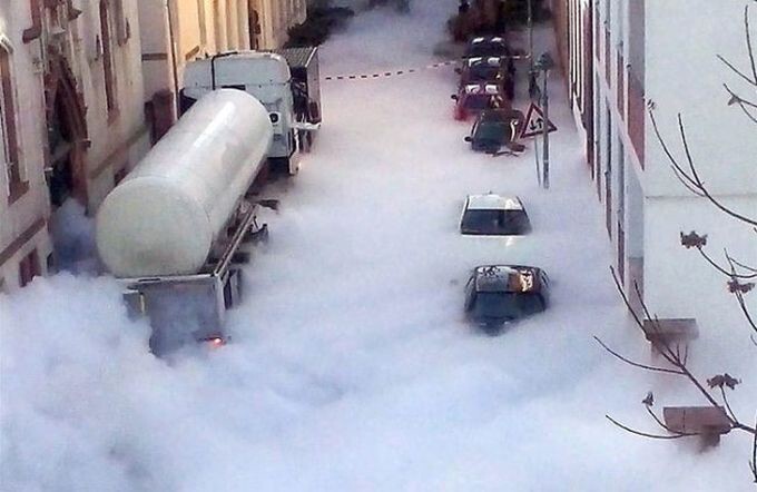 Странный "Туман" заполнил улицы города в Германии