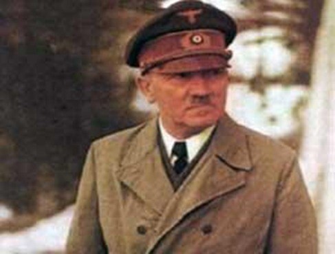  Гитлер остался жив? Создателя Третьего рейха после войны приютила Аргентина? 