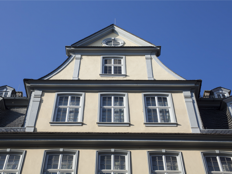 Посетите Дом Гёте во Франкфурте — подлинное жилище Иоганна Вольфганга фон Гёте, одного из самых известных писателей Германии