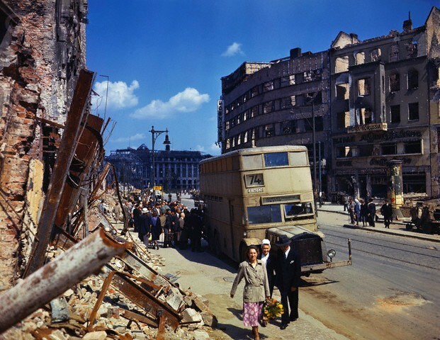 Берлин 1945-го в цвете