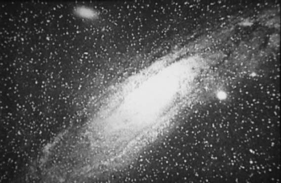 Самая ранняя фотография галактики Андромеда, 1888 г.
