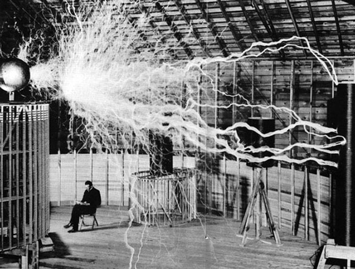 Никола Тесла, физик и изобретатель 