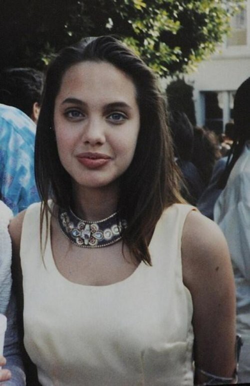 Анджелина Джоли в молодости 