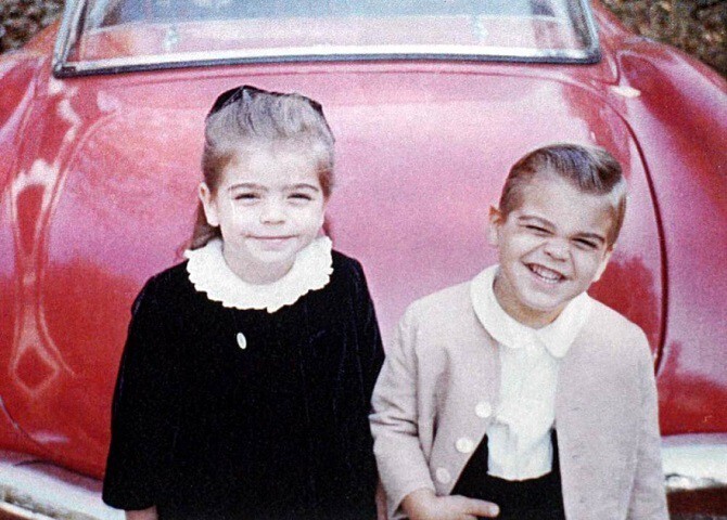 Маленький Джордж Клуни с сестрой.