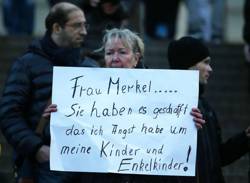 1. Фрау Меркель, Вы добились своего. Теперь у меня страх за моих детей и внуков.