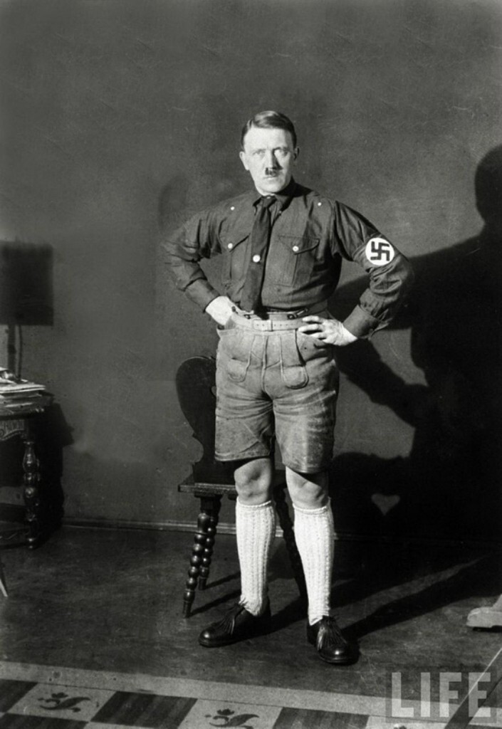 3. Адольф Алаиозович Гитлер (Первый рейхсканцлер Третьего рейха в 1933-1945 гг.):