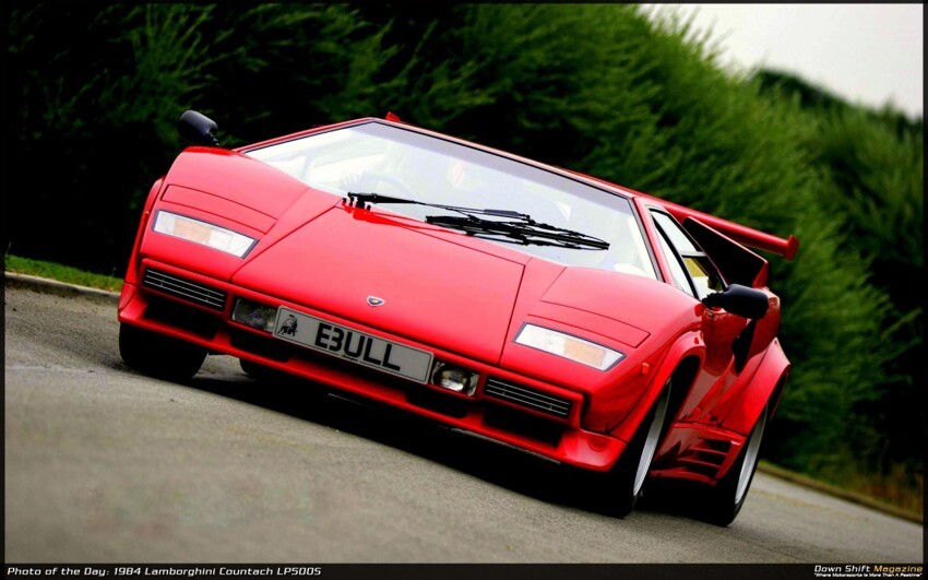 Спорткар Lamborghini Countach