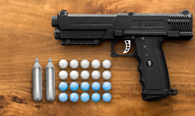 В Чикаго разработан нелетальный пистолет, стреляющий соляной пылью