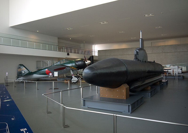 И конечно в этом музее не могли обойти стороной такую знаковую технику как подводную лодку торпеду Кайтен.