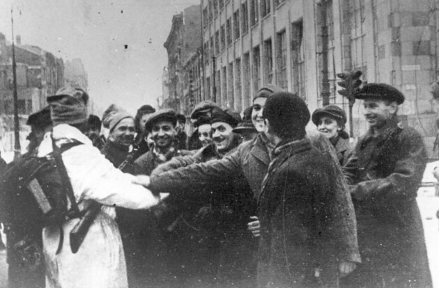 «Нас зовёт Отчизна, нас зовут братья-поляки!» — о чём мечтает забыть Польша 