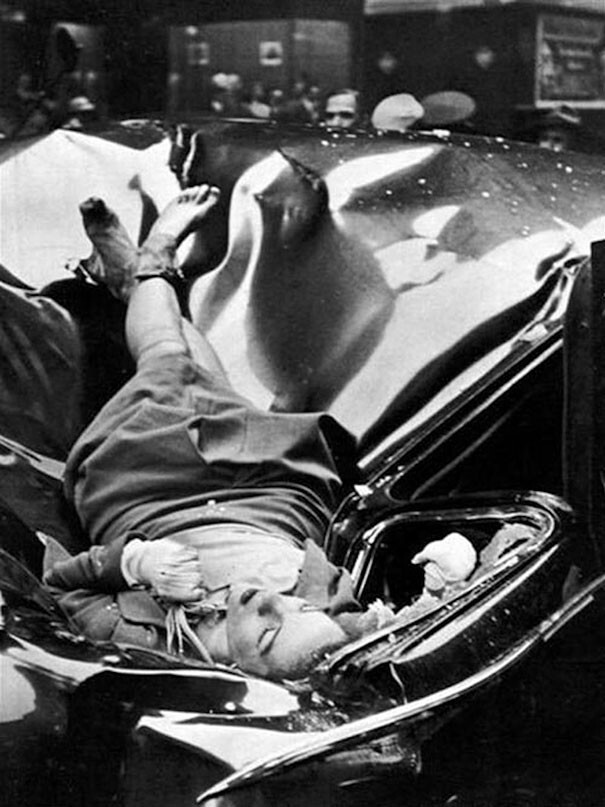 14.  "Красивое самоубийство". 23-летняя Эвелин МакХейл прыгнула с 83 этажа Эмпайр Стэйт Билдинг и упала на лимузин, 1947г.