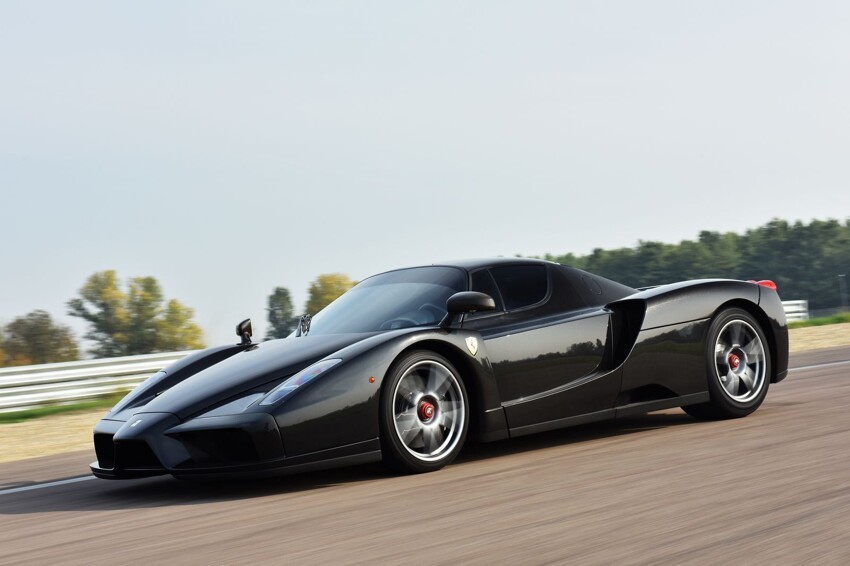 Разбитую Ferrari Enzo восстановили и хотят продать за 2 миллиона долларов