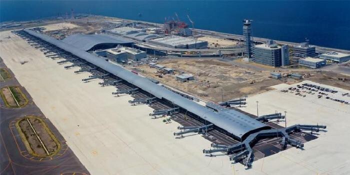 Самый длинный аэропорт в мире на искусственном острове