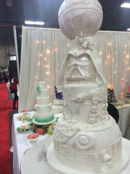 Потрясающий свадебный торт