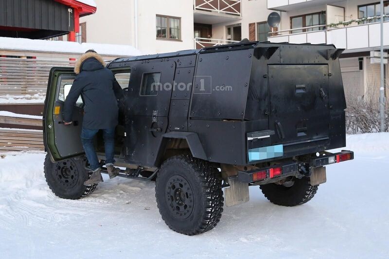 Легкая бронированная патрульная машина на базе Mercedes G-Class