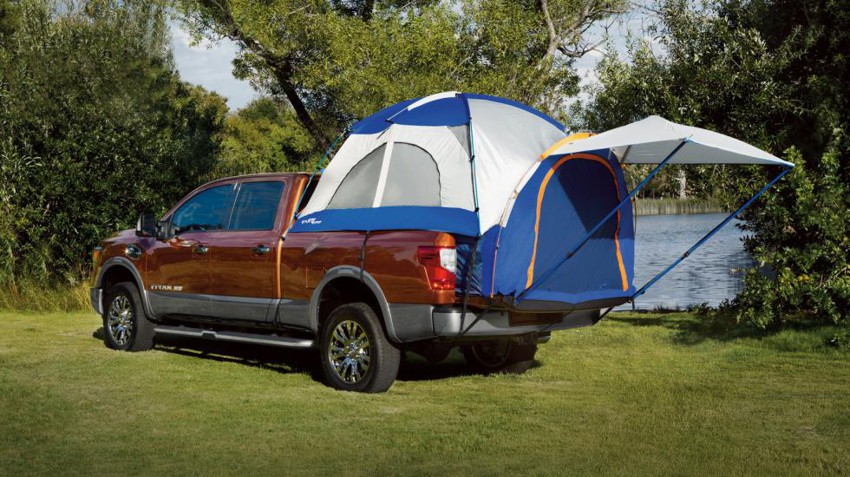 Новый Nissan Titan оснастили палаткой и другими удобными штуковинами