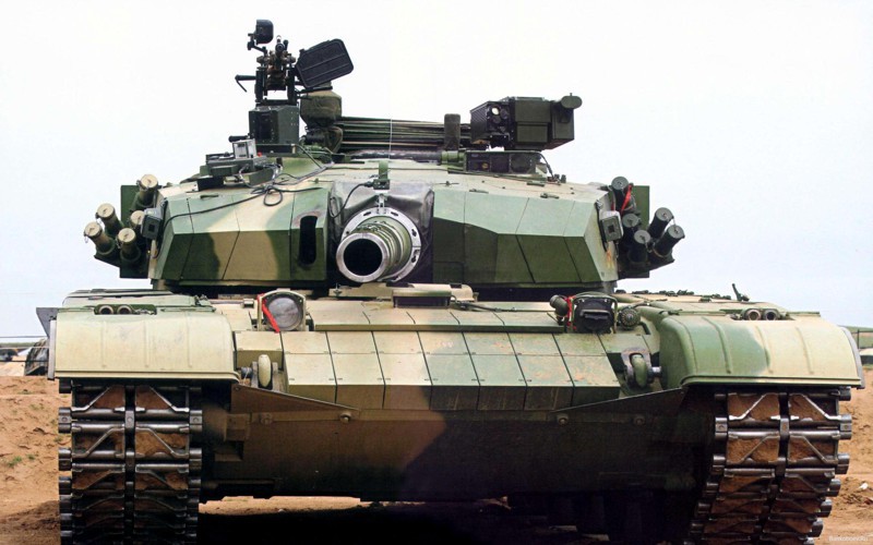 Основной боевой танк Т-90