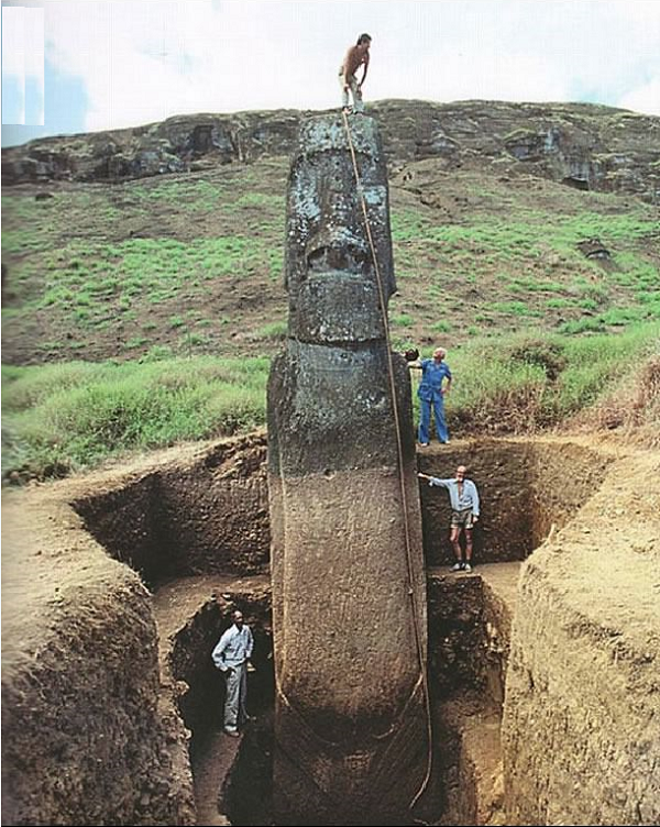 Тот момент, когда мир узнал, о том, что у статуй острова Пасхи есть тела.