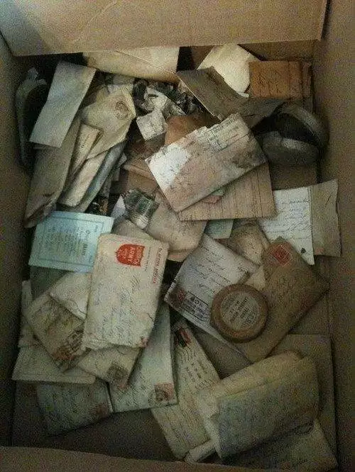  А эти любовные письма, написанные солдатом во время Первой мировой, нашли в стене жилого дома