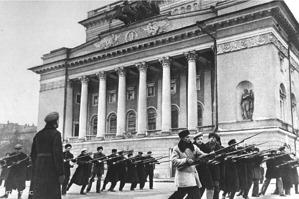 Сегодня 72-я годовщина снятия блокады Ленинграда